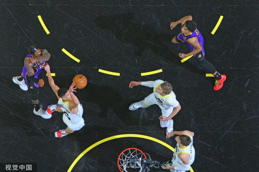 同样不容小 同样不容小