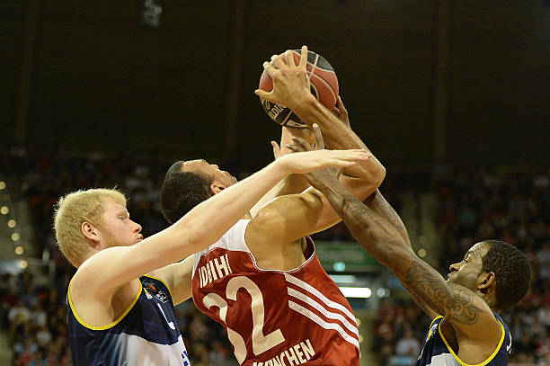 德主场迎战 德主场迎战