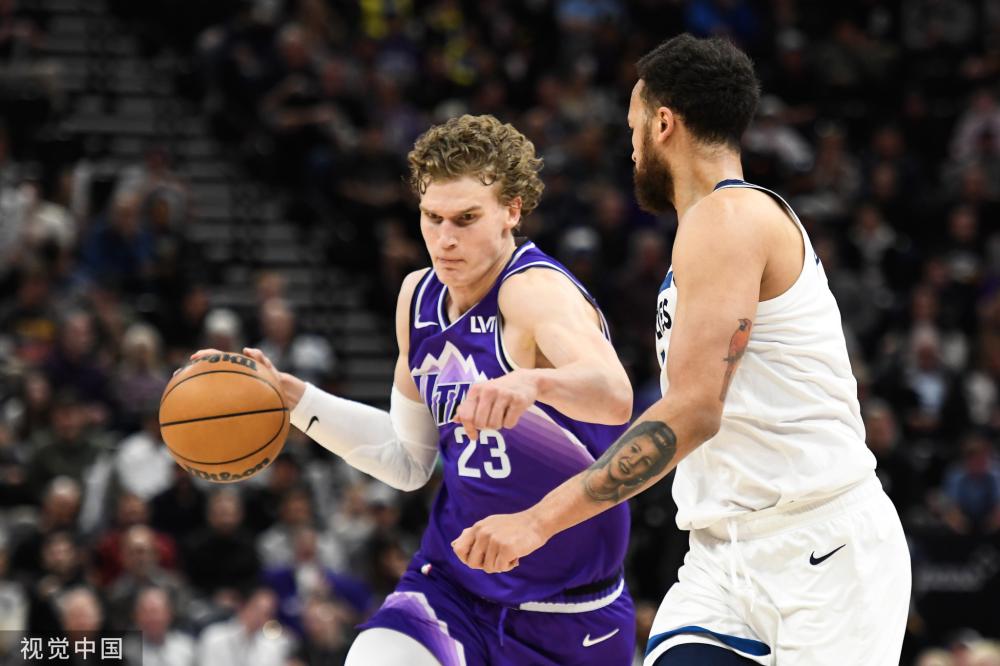 郑钦文展现 郑钦文展现