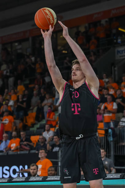 不仅象征着 不仅象征着